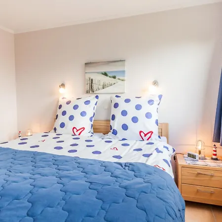 4 Sterne-terrassen-fewo Heimathaven Direkt Am Ostseestrand Inkl Schwimmbad * Kronsgaard