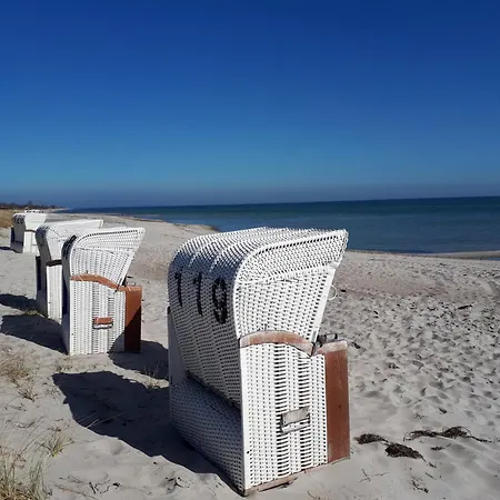 4 Sterne-terrassen-fewo Heimathaven Direkt Am Ostseestrand Inkl Schwimmbad *