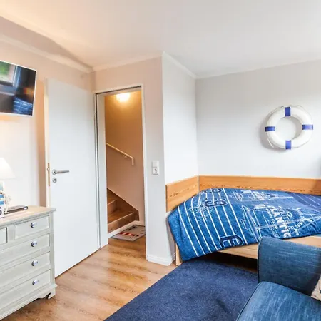 Apartment 4 Sterne-terrassen-fewo Heimathaven Direkt Am Ostseestrand Inkl Schwimmbad *